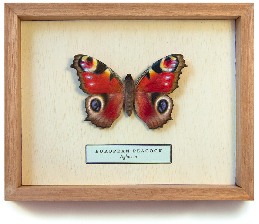 Handgemaakte en beschilderde Dagpauwoog vlinder